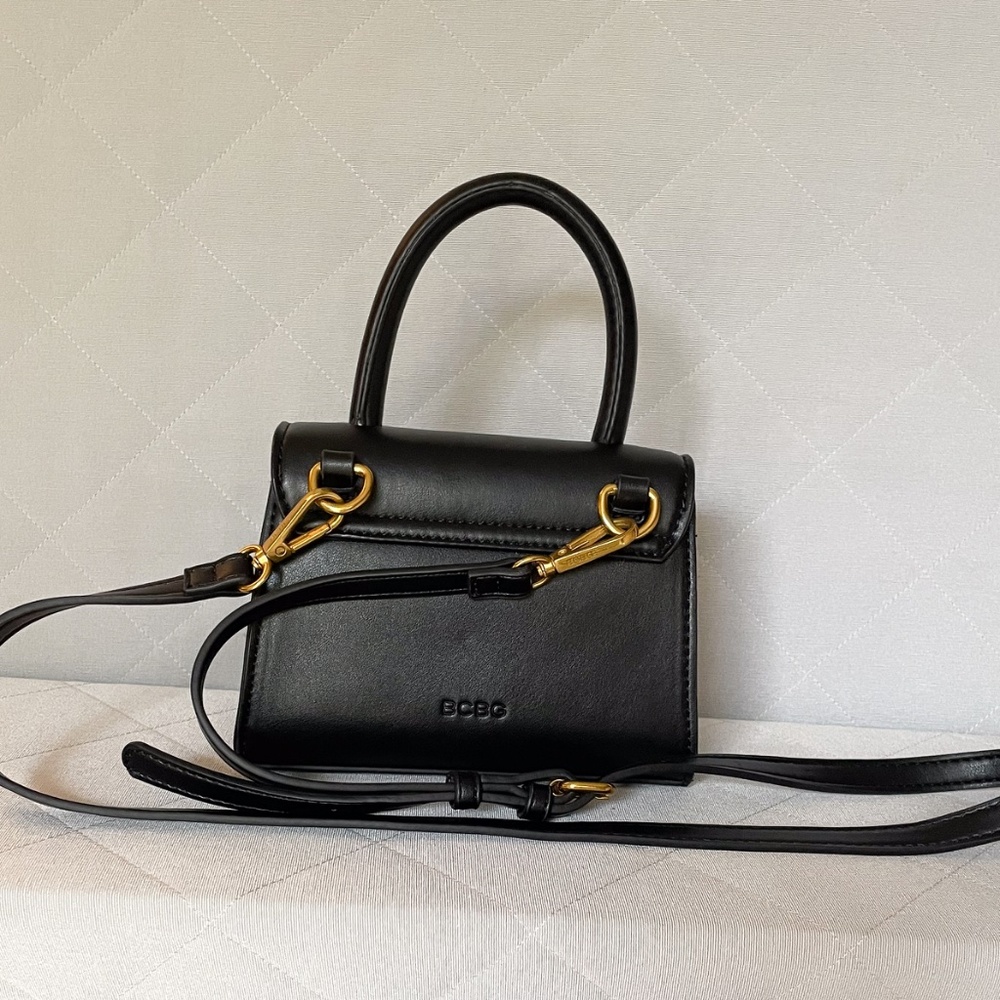 BCBG Top Handle Cross Body Bag - Vegan Leather - New Condition - Picture 6 of 12